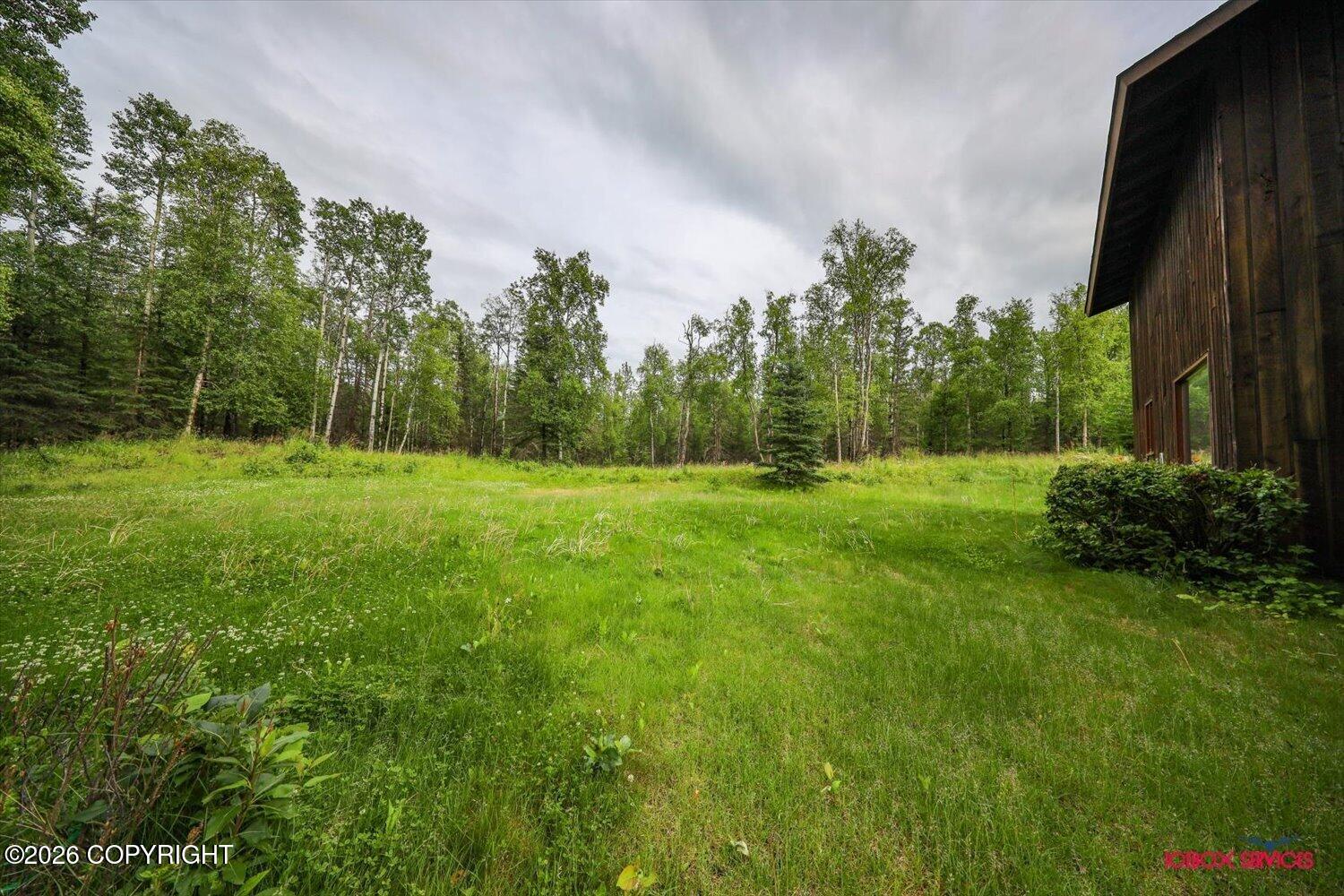 2755 N Holly Way Property Photo 7