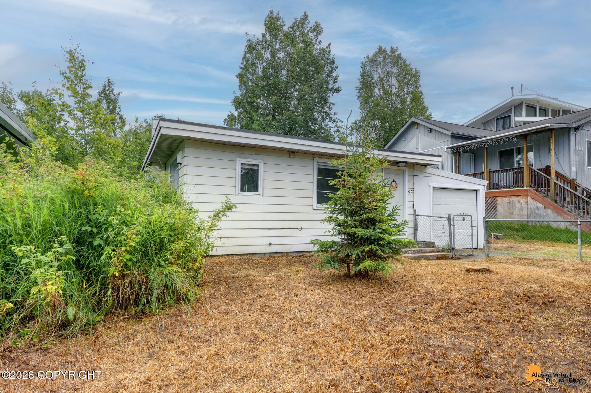 4207 Garfield Street Property Photo 6
