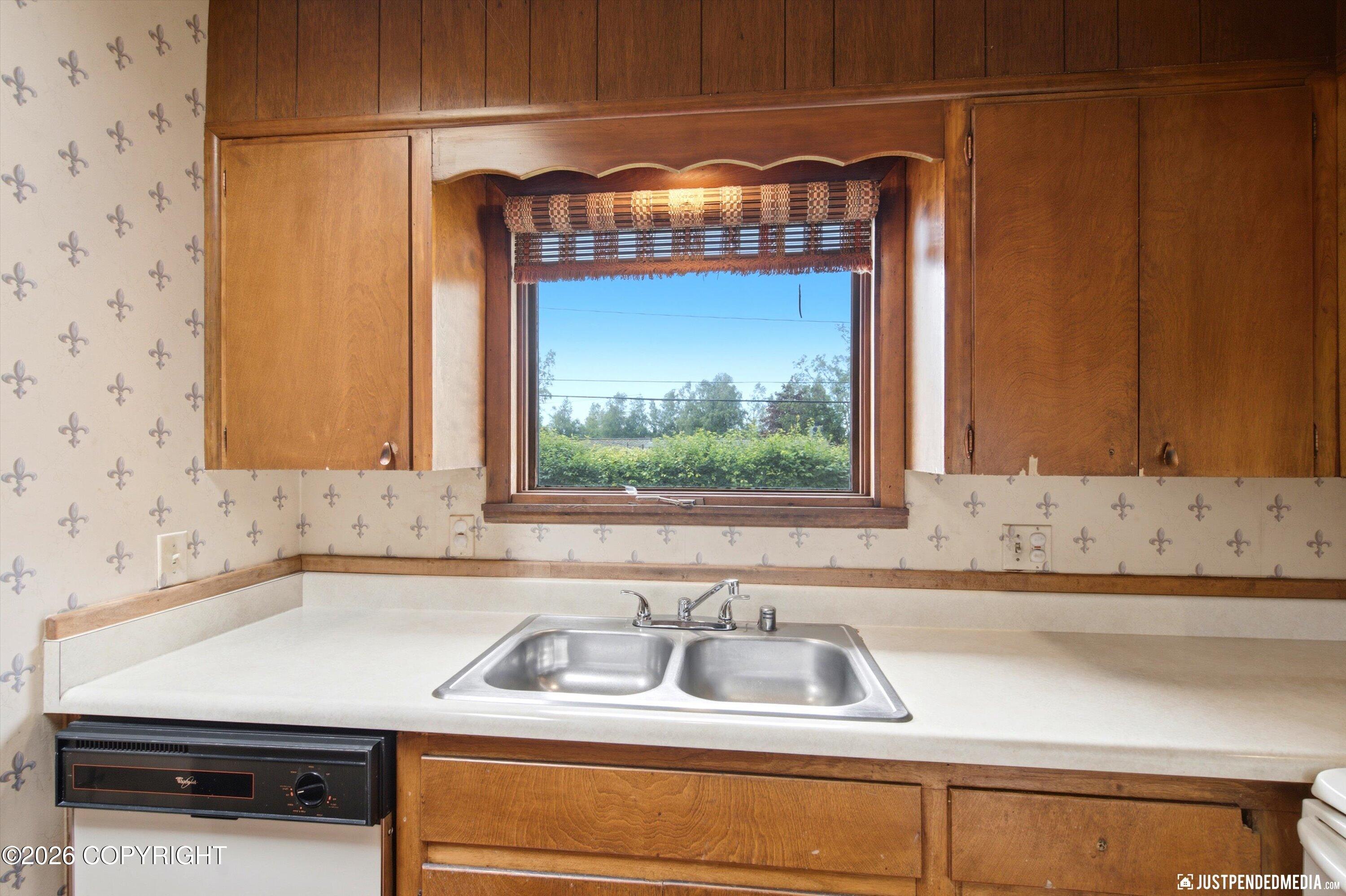2952 Madison Way Property Photo 13