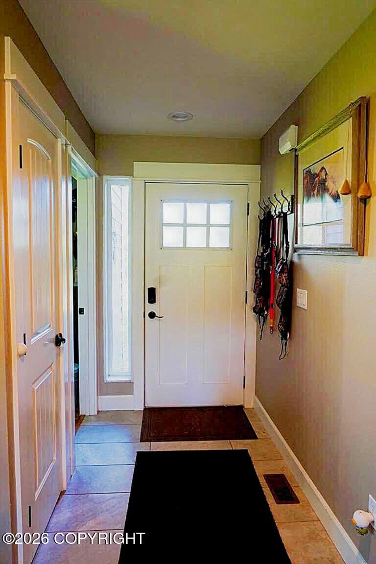 6357 S Slipstream Circle Property Photo 4