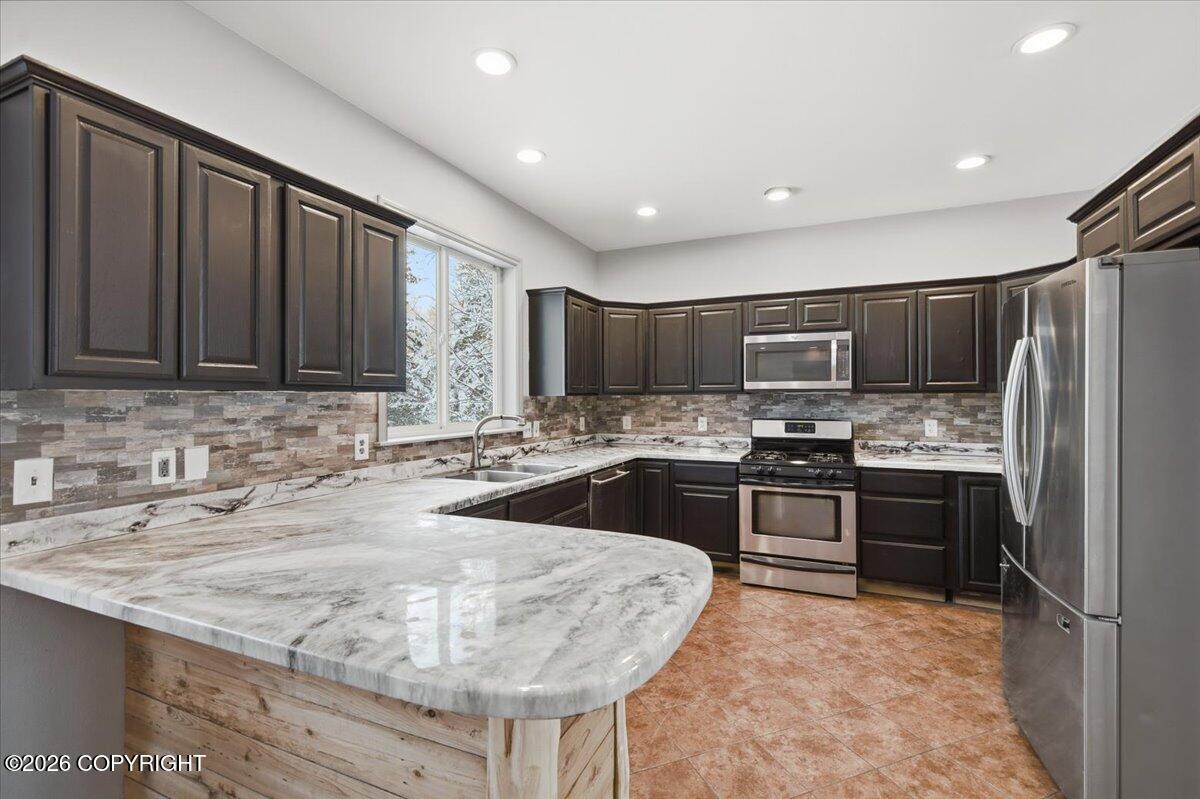 8440 S Yankee Circle Property Photo 13