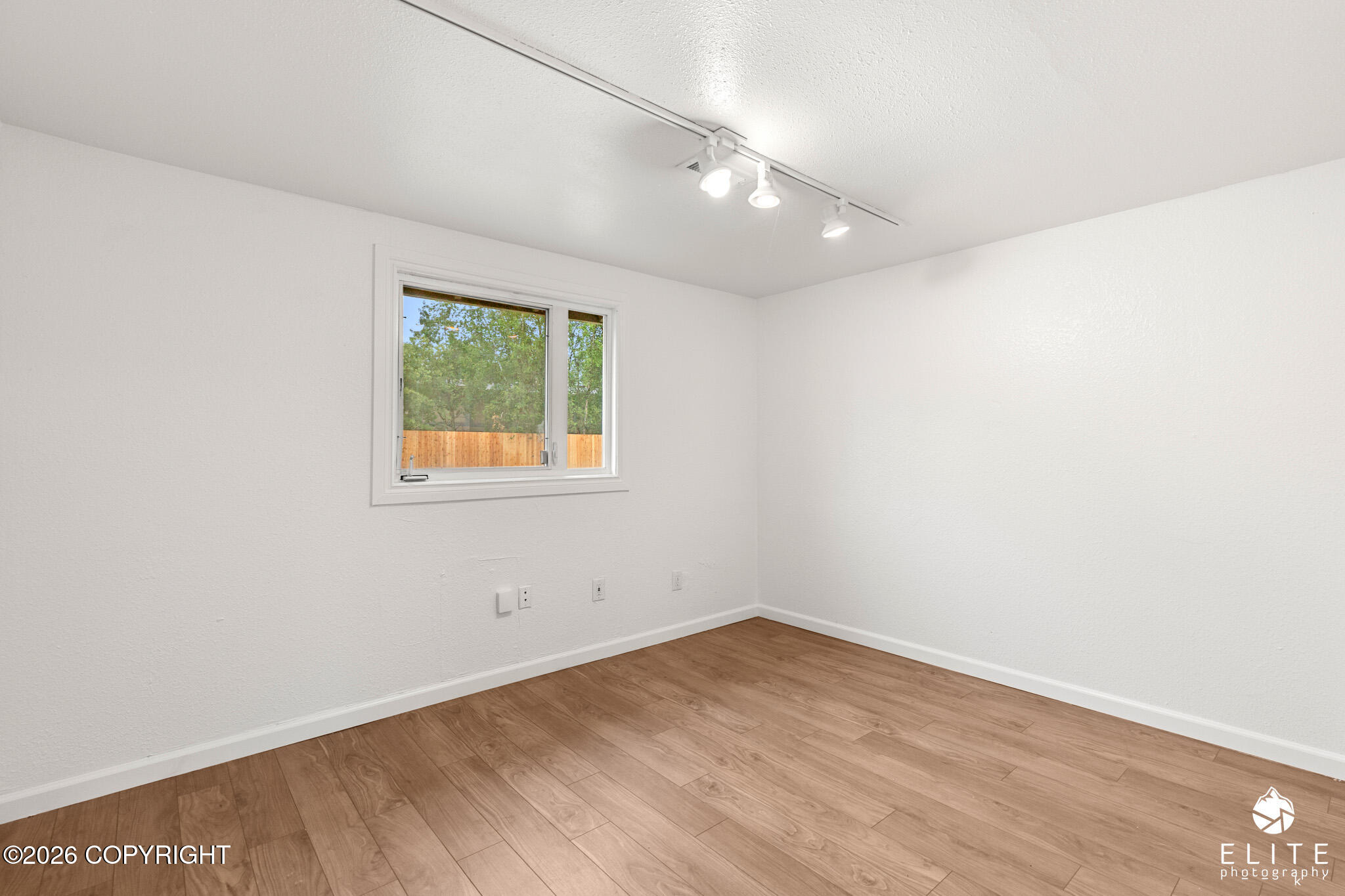 2611 Lake Otis Parkway Property Photo 10