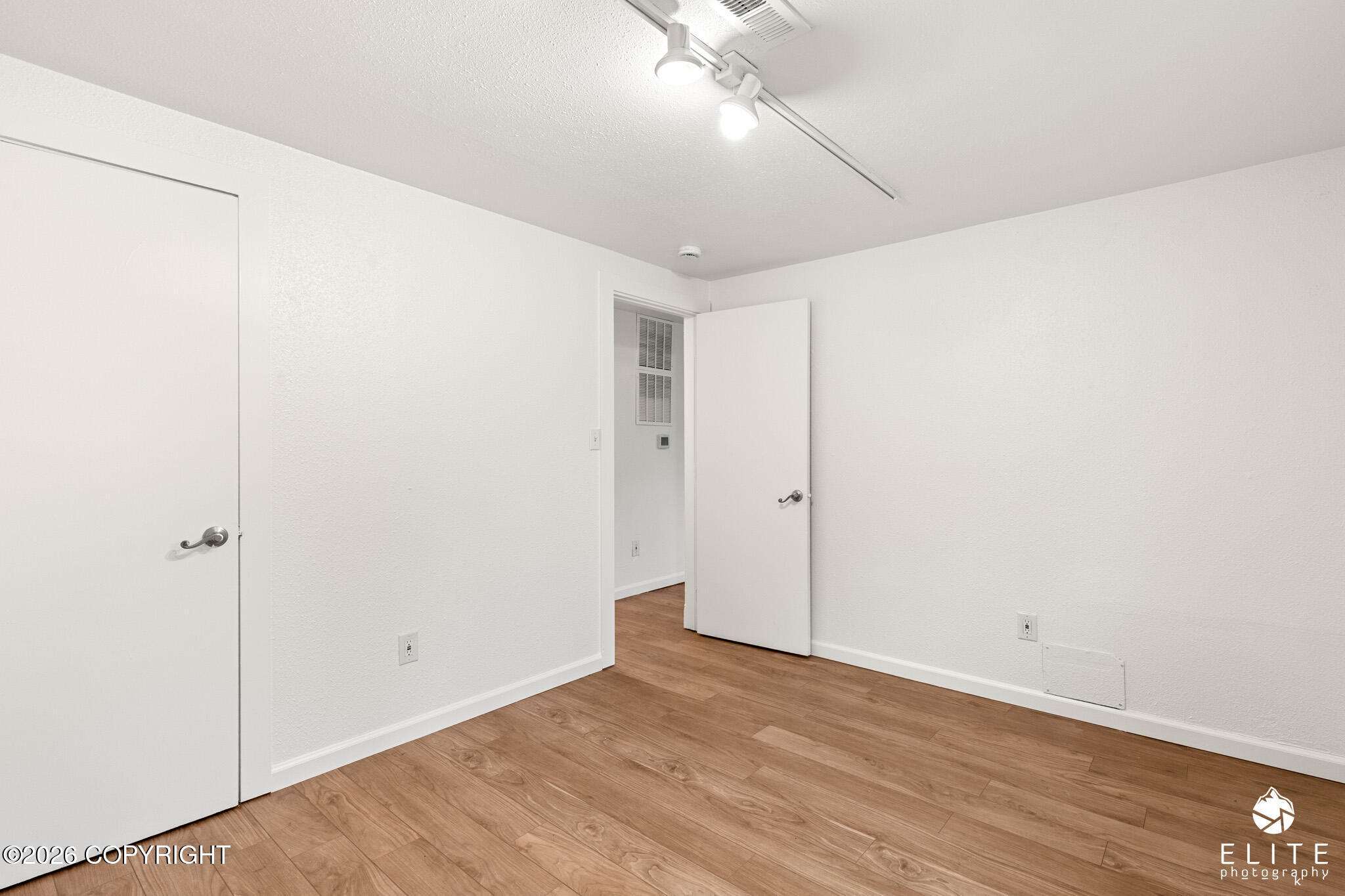 2611 Lake Otis Parkway Property Photo 11