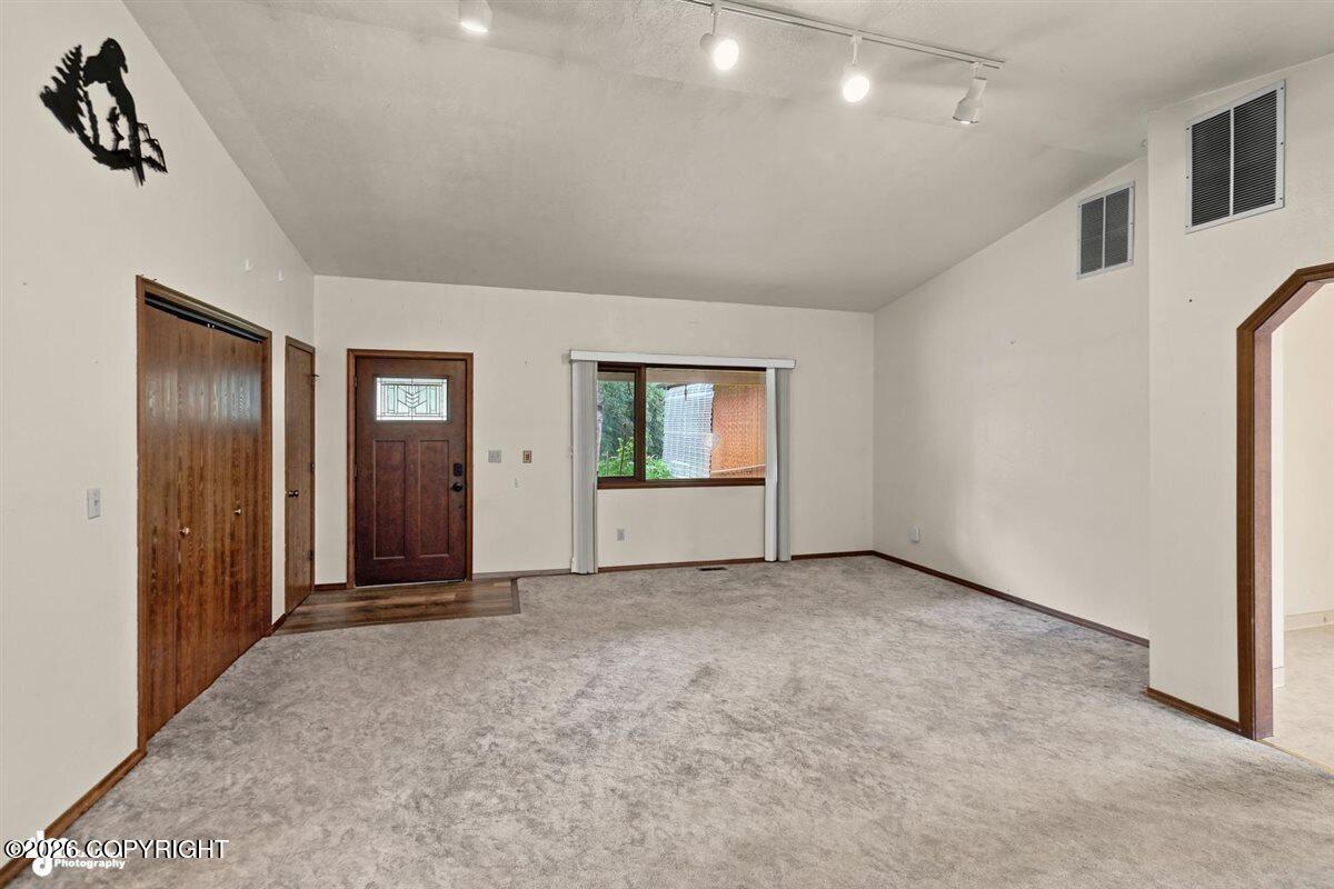 19605 Pribilof Loop Property Photo 4
