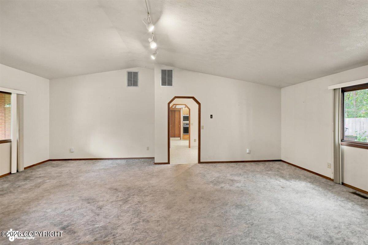 19605 Pribilof Loop Property Photo 5
