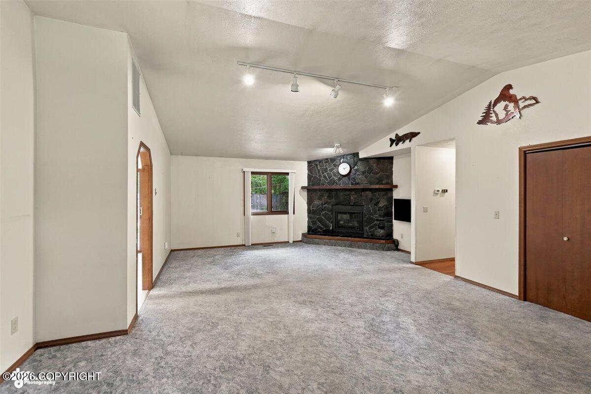 19605 Pribilof Loop Property Photo 6