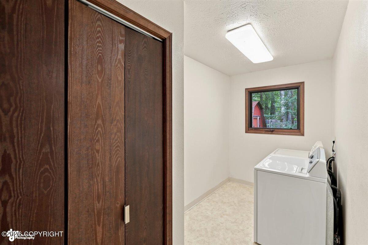 19605 Pribilof Loop Property Photo 31