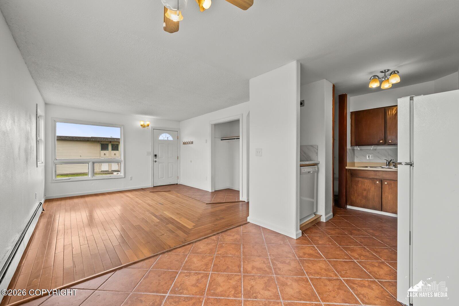 3637 Thompson Avenue Property Photo 11
