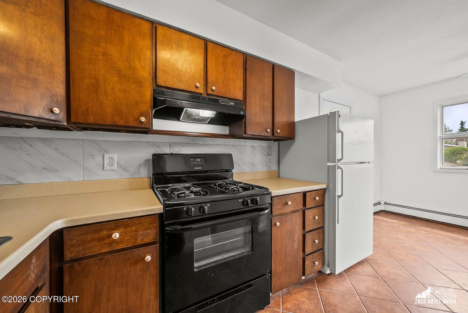3637 Thompson Avenue Property Photo 16