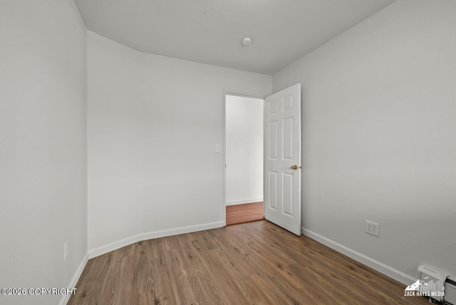 3637 Thompson Avenue Property Photo 20