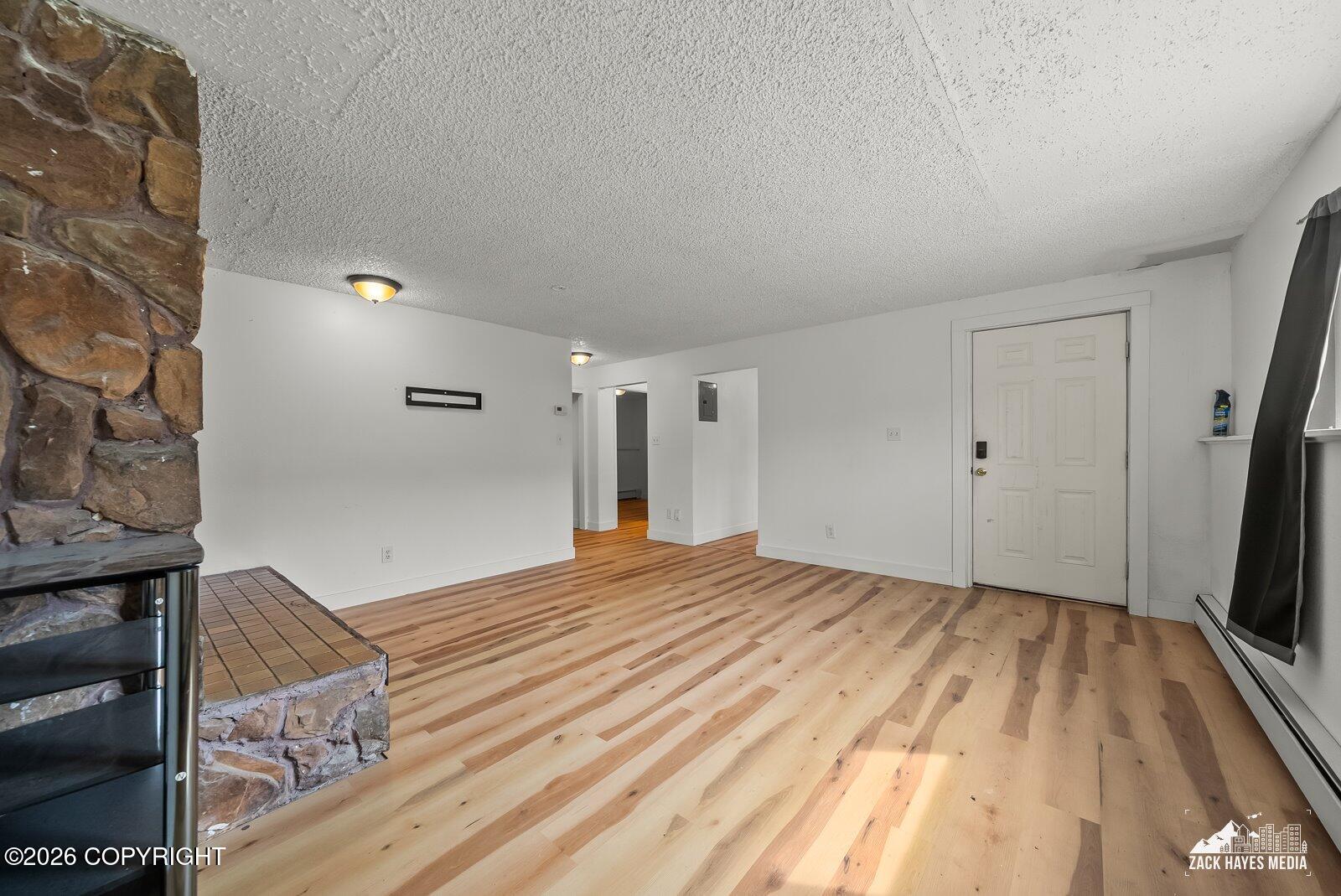 3637 Thompson Avenue Property Photo 29