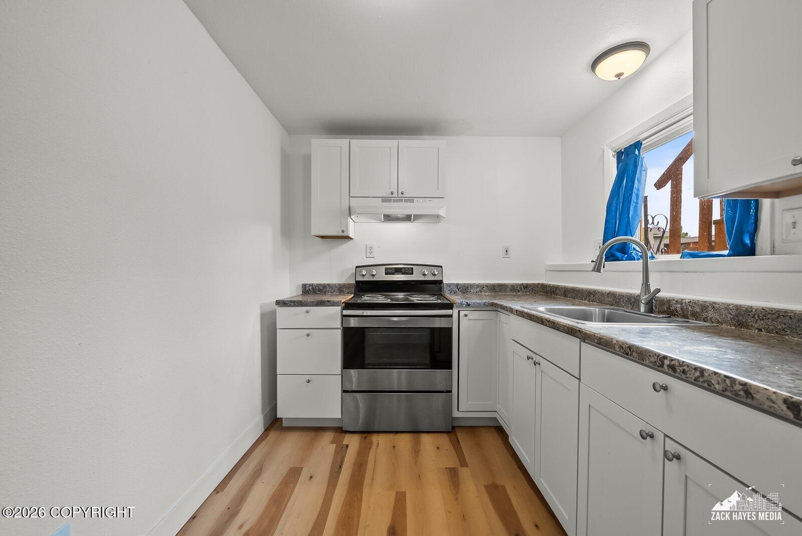 3637 Thompson Avenue Property Photo 34