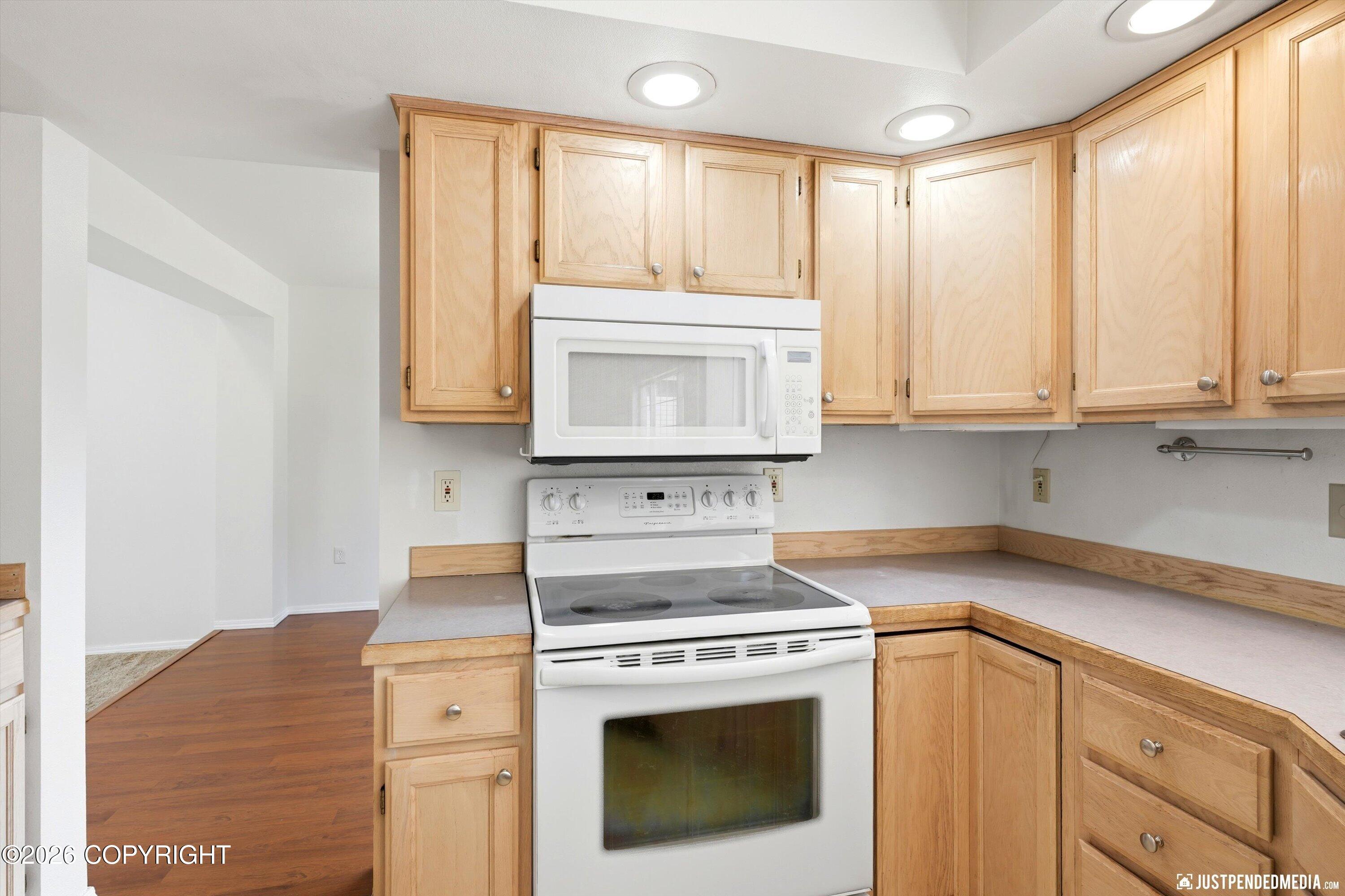 9070 Cathedral Place Property Photo 16