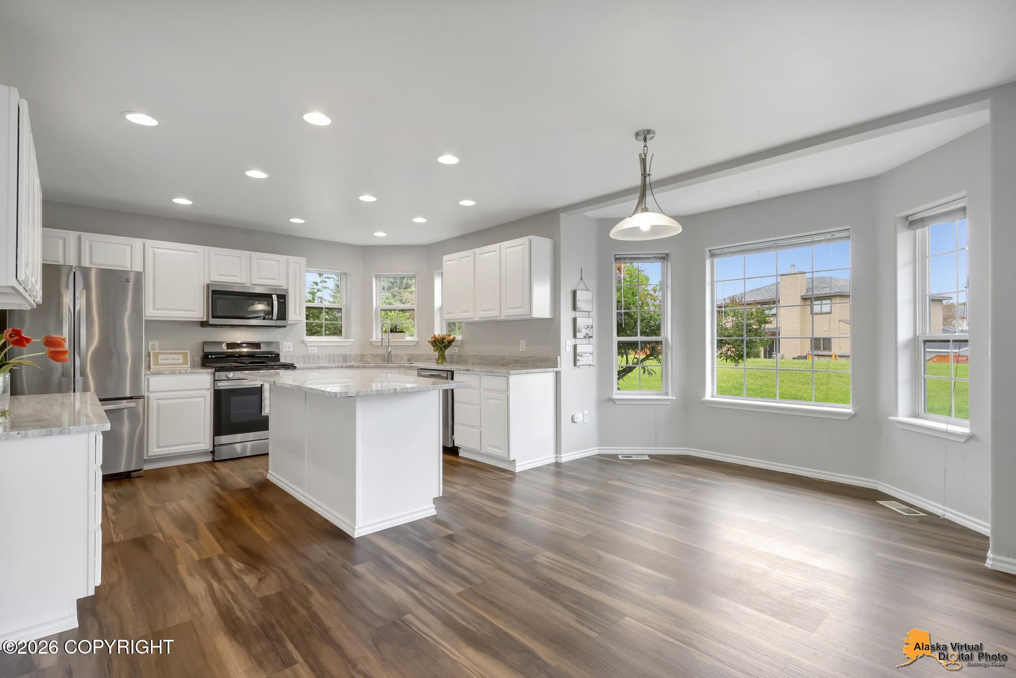 2417 Fantail Circle Property Photo 10
