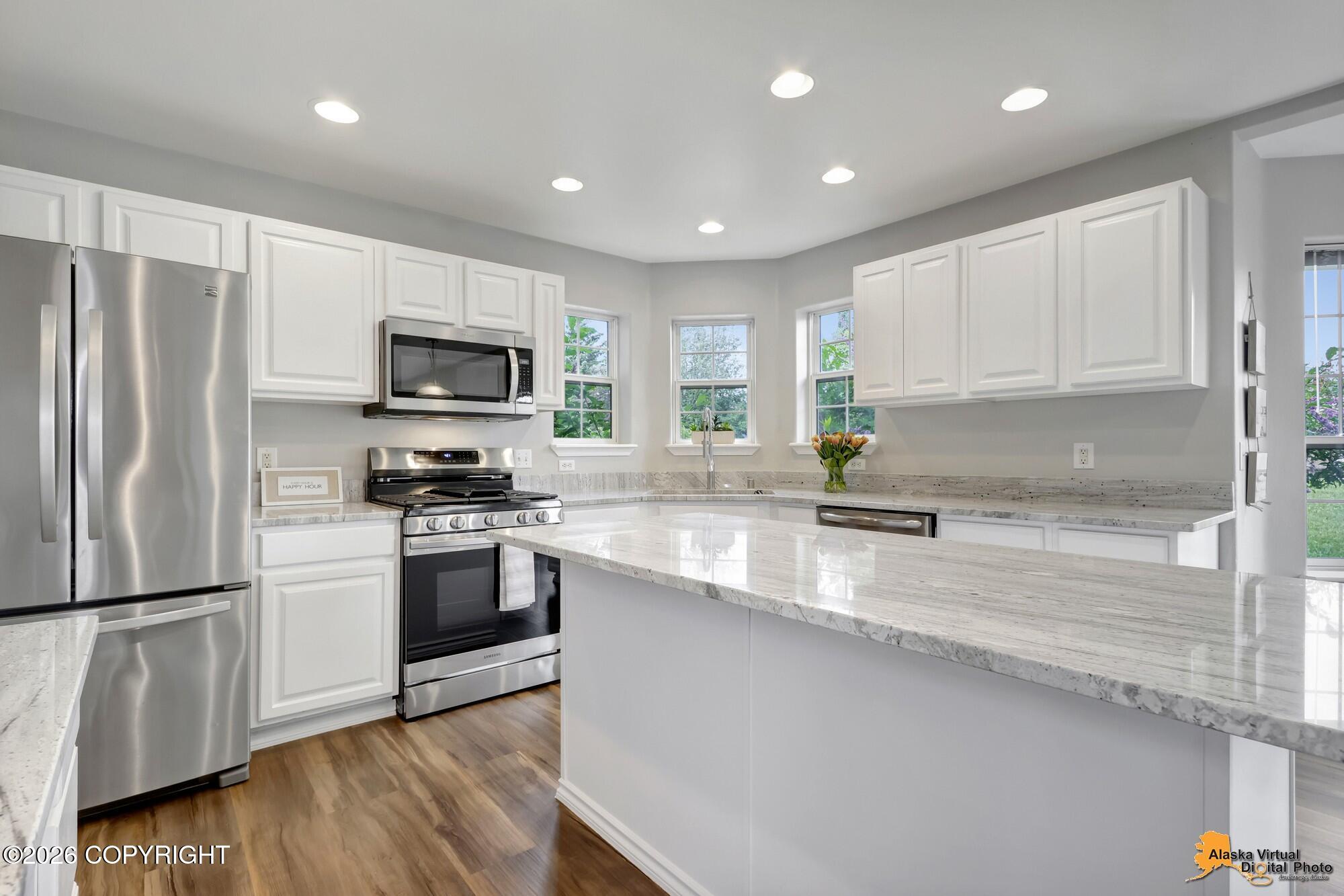 2417 Fantail Circle Property Photo 11