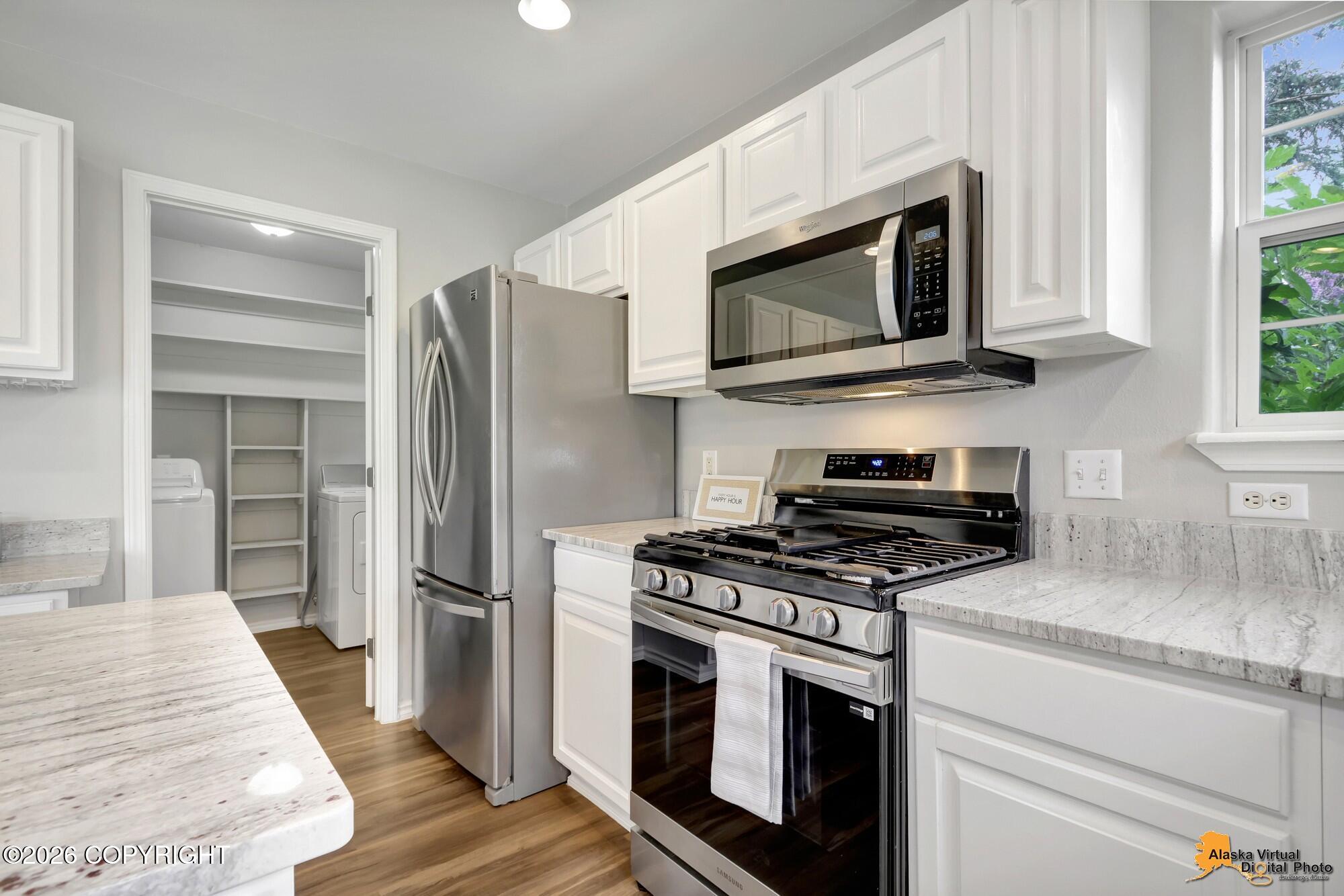 2417 Fantail Circle Property Photo 14