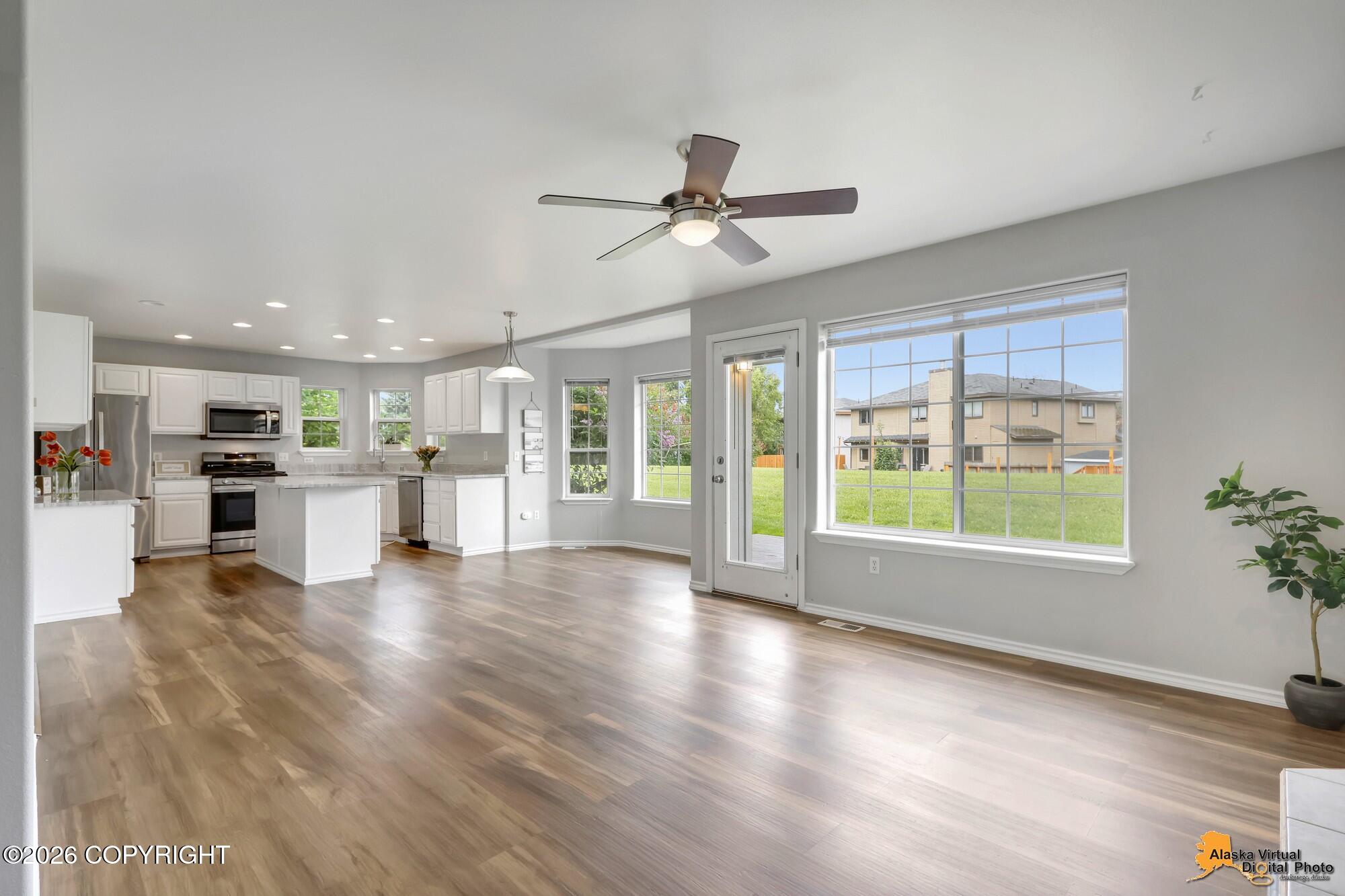 2417 Fantail Circle Property Photo 19