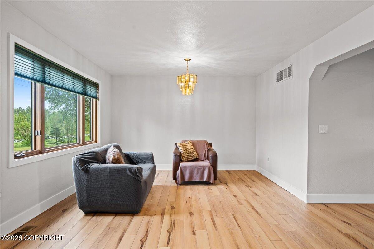 174 E Leota Street Property Photo 8