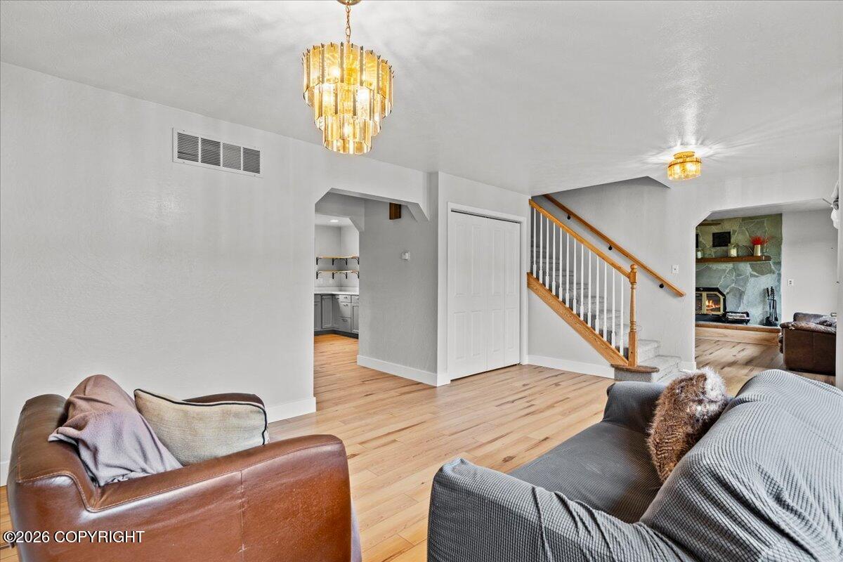 174 E Leota Street Property Photo 11