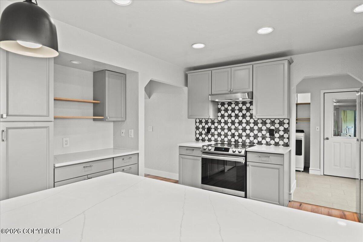 174 E Leota Street Property Photo 14