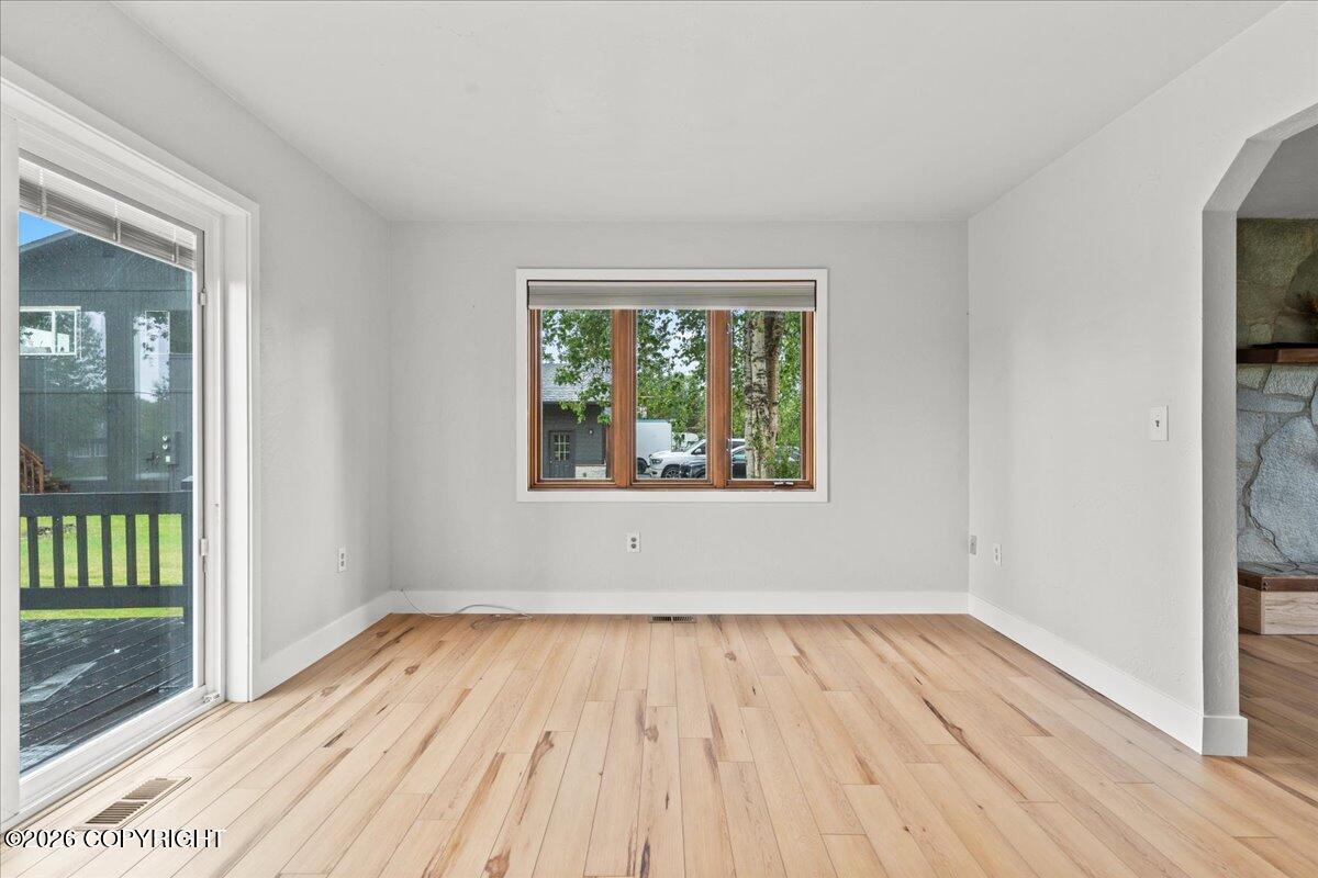 174 E Leota Street Property Photo 19