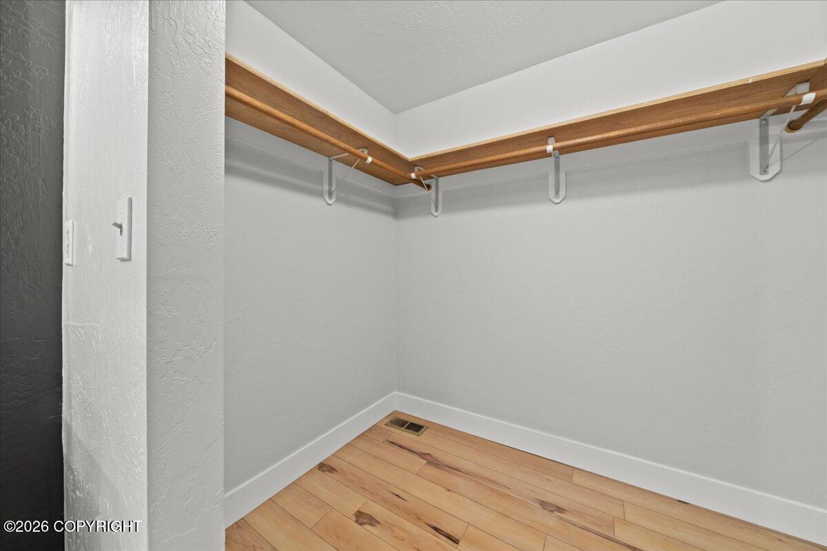 174 E Leota Street Property Photo 33