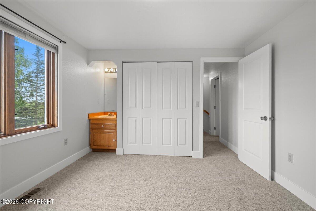 174 E Leota Street Property Photo 38