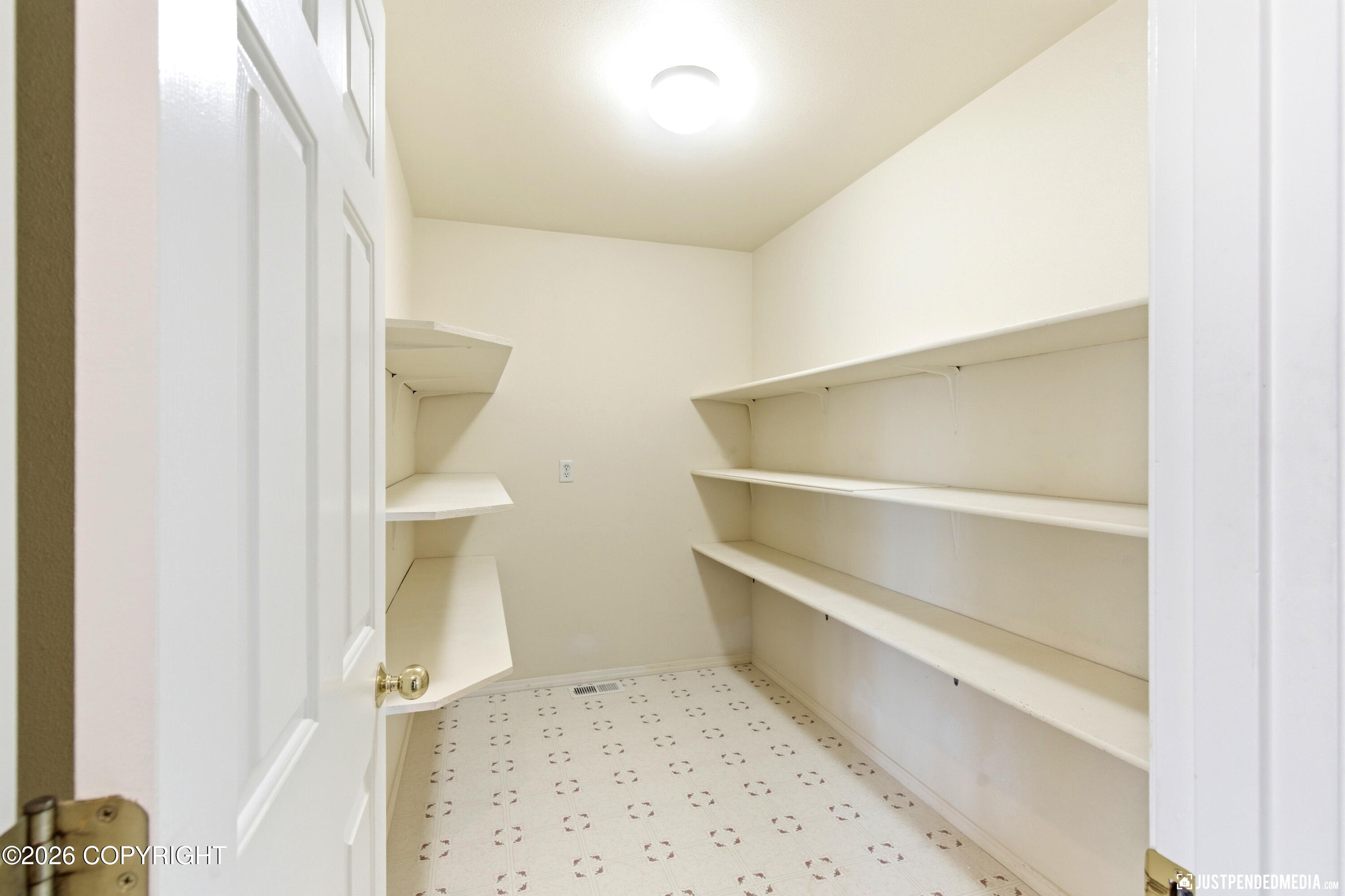 8845 Spruce Brook Street Property Photo 11