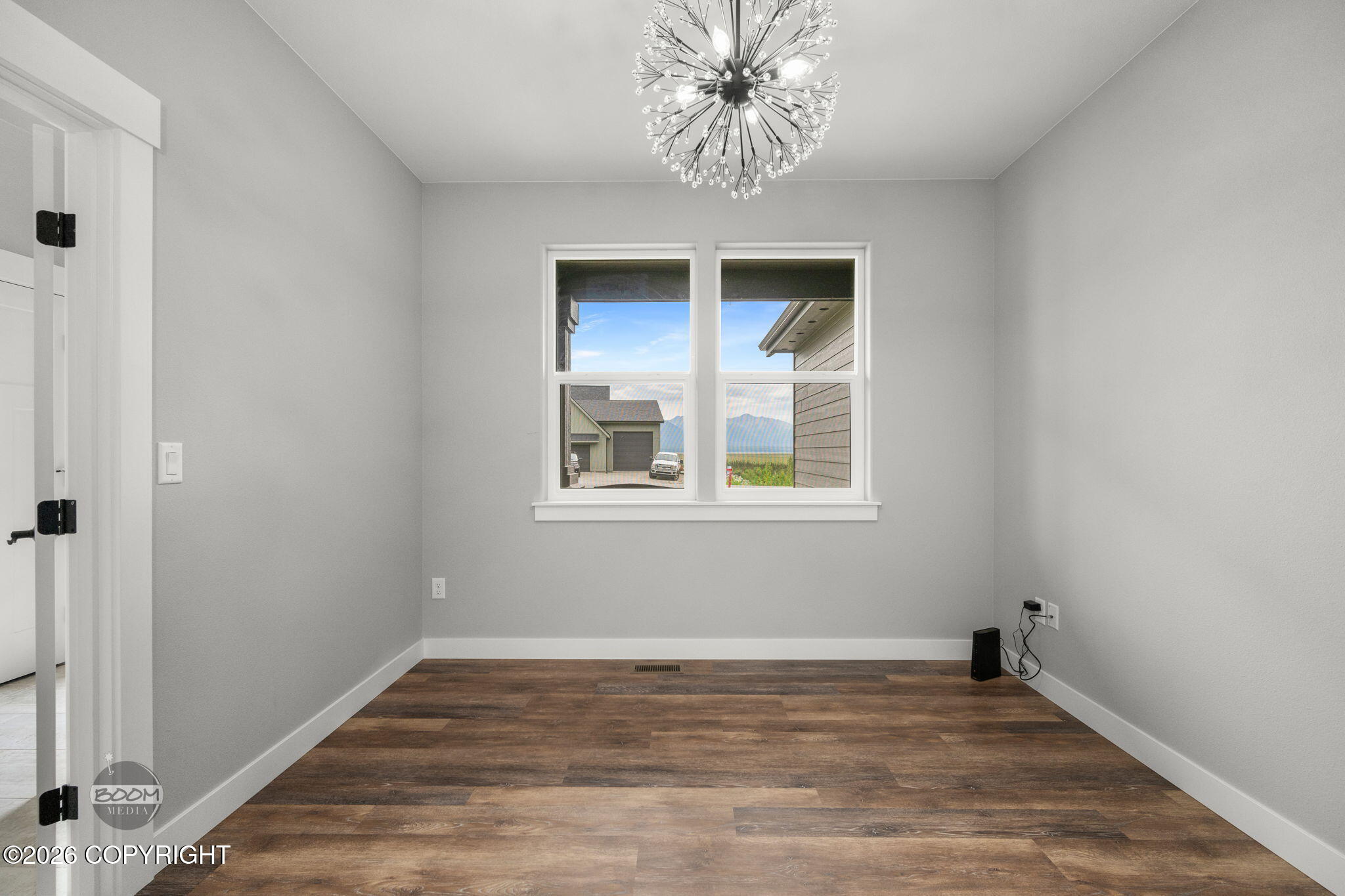 1141 W Bluff View Drive Property Photo 16
