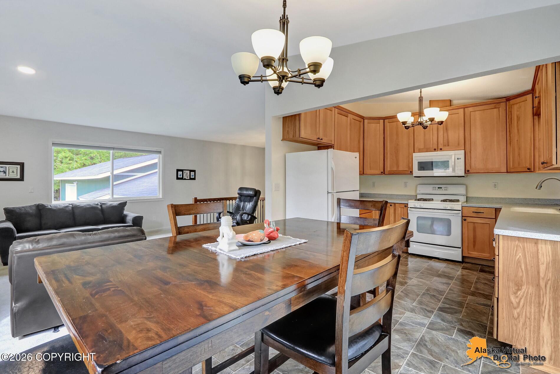 19509 Third Street Property Photo 8