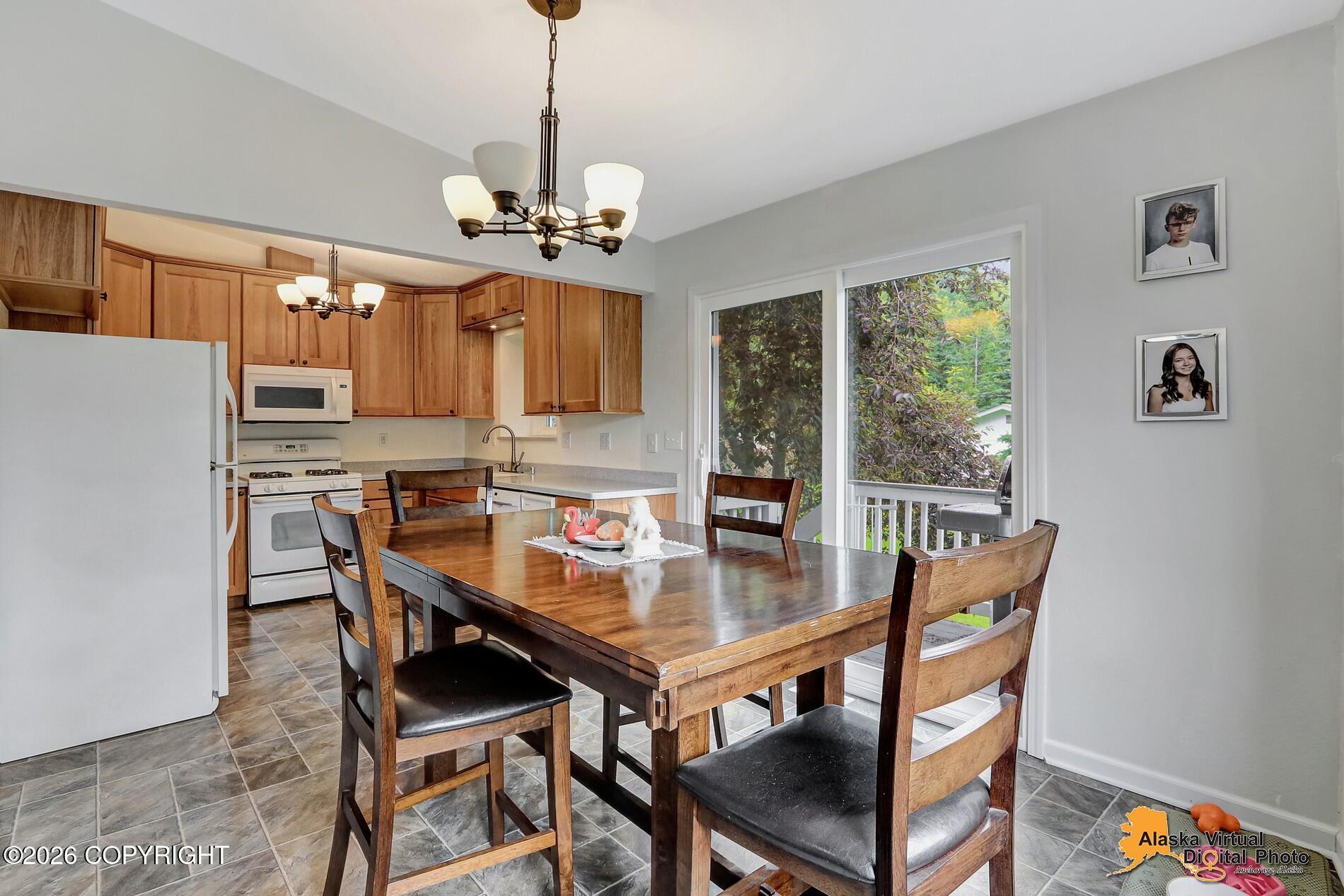 19509 Third Street Property Photo 9