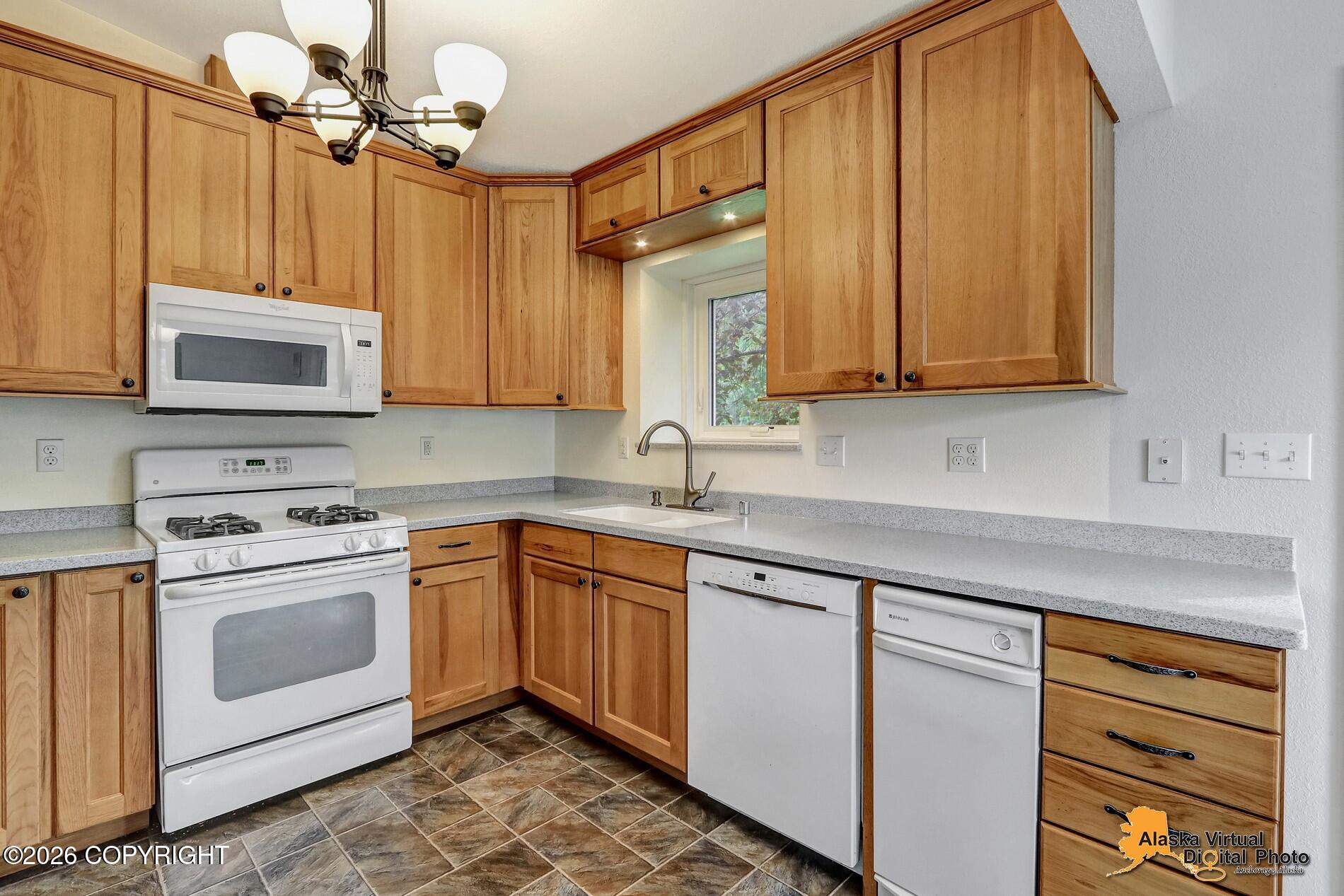 19509 Third Street Property Photo 10