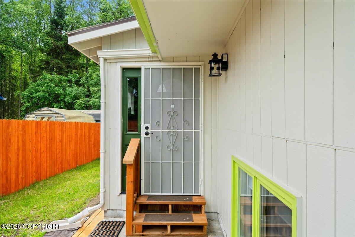 16038 Mammoth Circle Property Photo 4