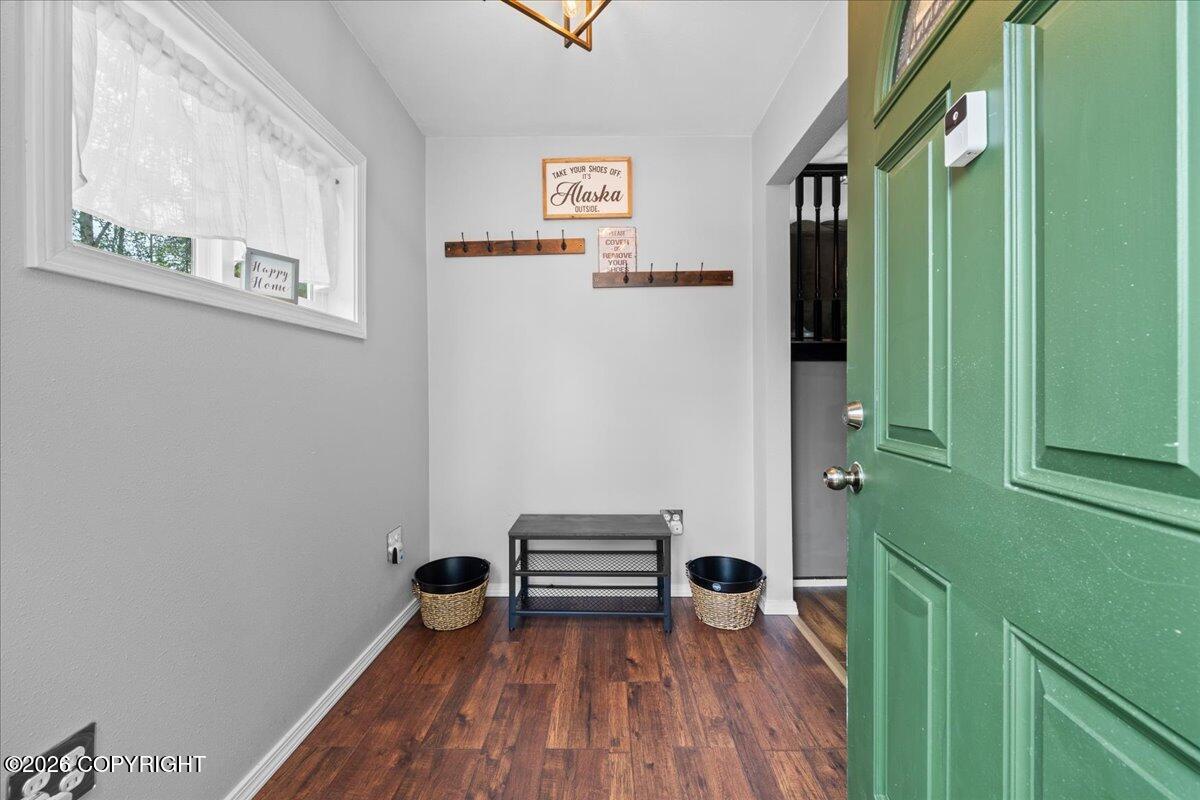 16038 Mammoth Circle Property Photo 5
