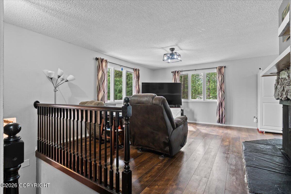 16038 Mammoth Circle Property Photo 8