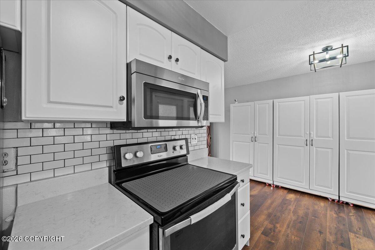16038 Mammoth Circle Property Photo 14