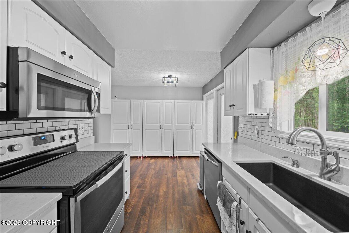 16038 Mammoth Circle Property Photo 15