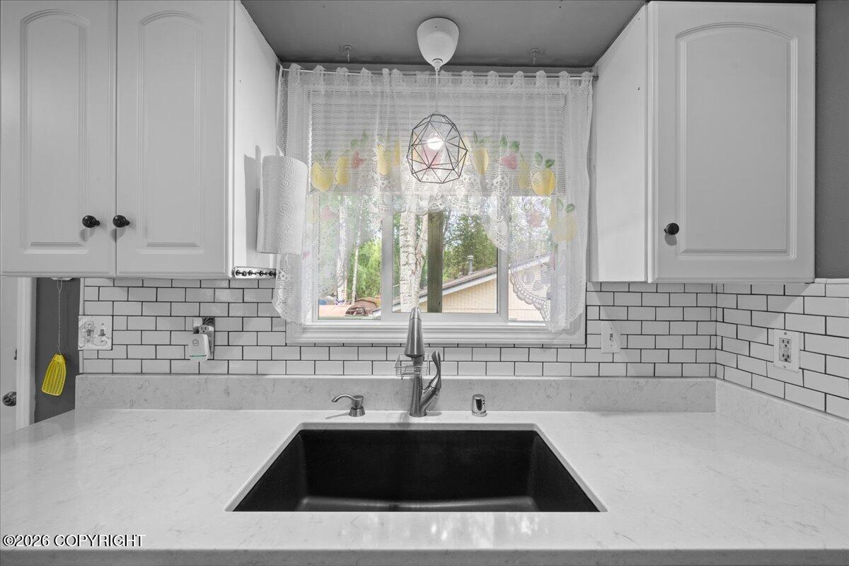 16038 Mammoth Circle Property Photo 16