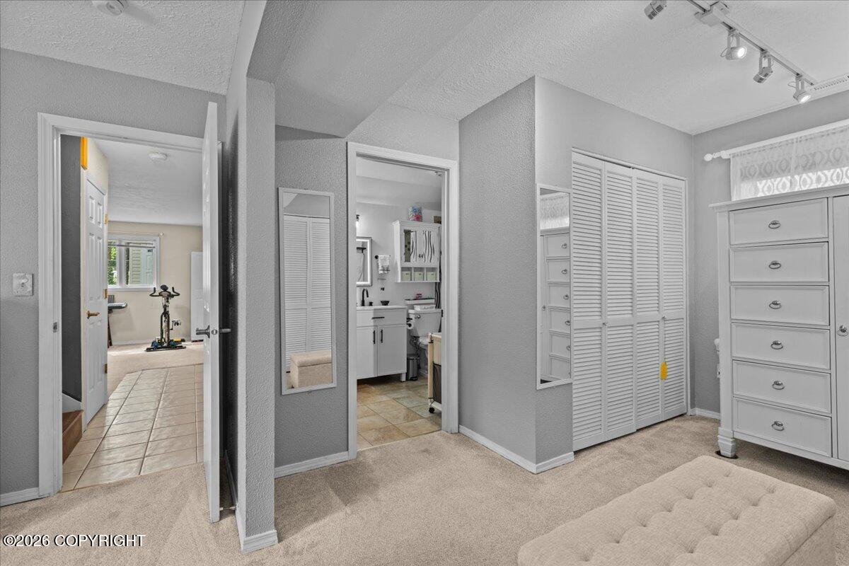 16038 Mammoth Circle Property Photo 22