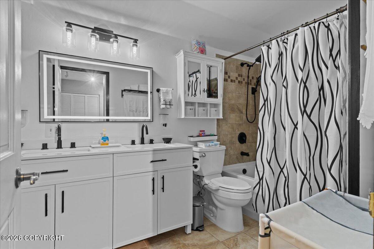 16038 Mammoth Circle Property Photo 24