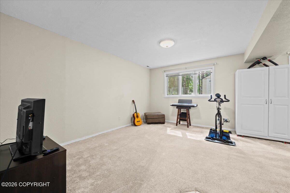 16038 Mammoth Circle Property Photo 27