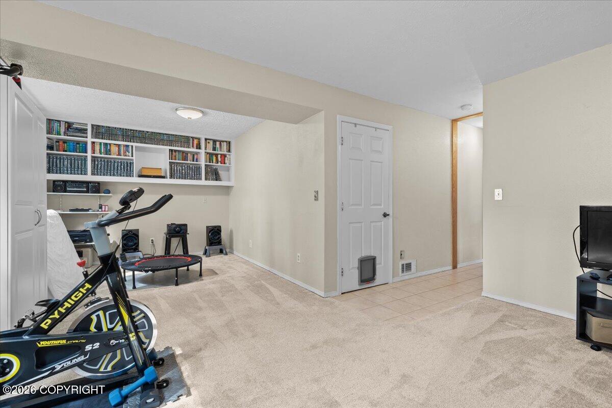 16038 Mammoth Circle Property Photo 28