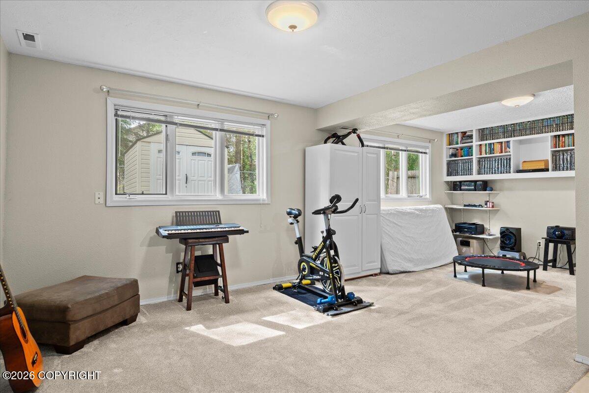 16038 Mammoth Circle Property Photo 29
