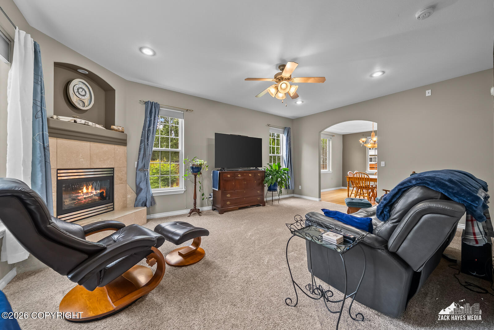 2233 E Klatt Road Property Photo 4