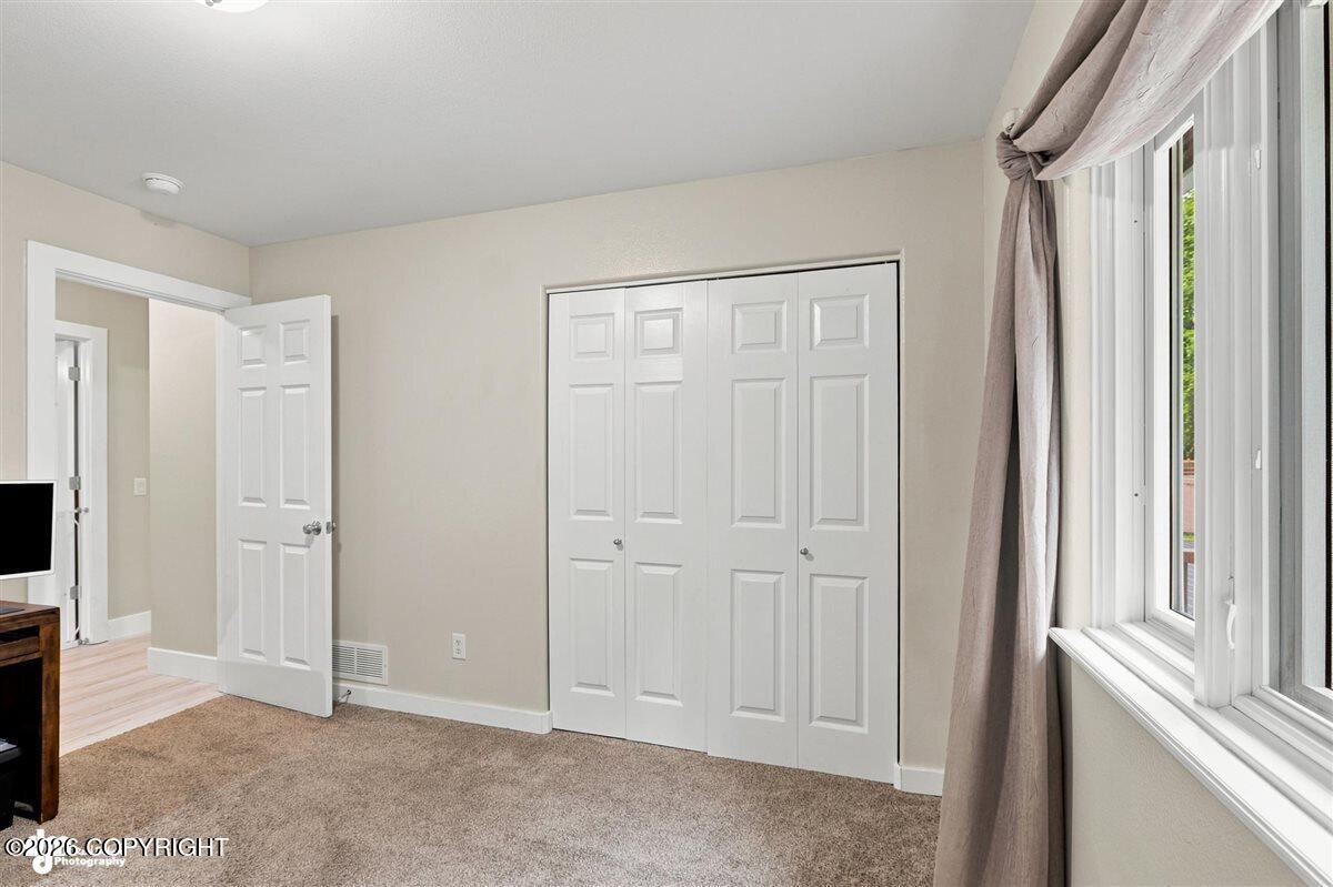9430 Aphrodite Drive Property Photo 20