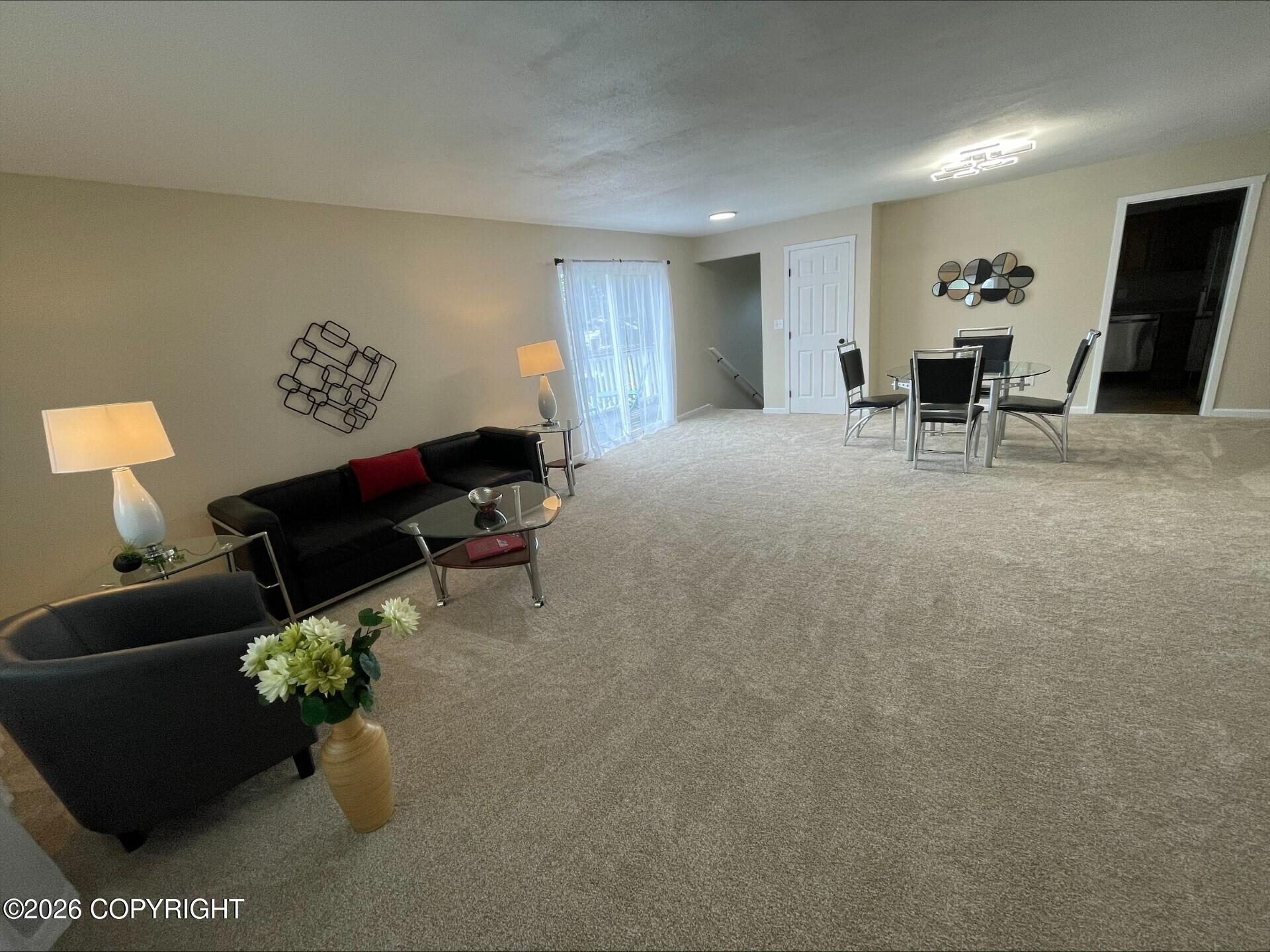 2101 W 47th Avenue Property Photo 4