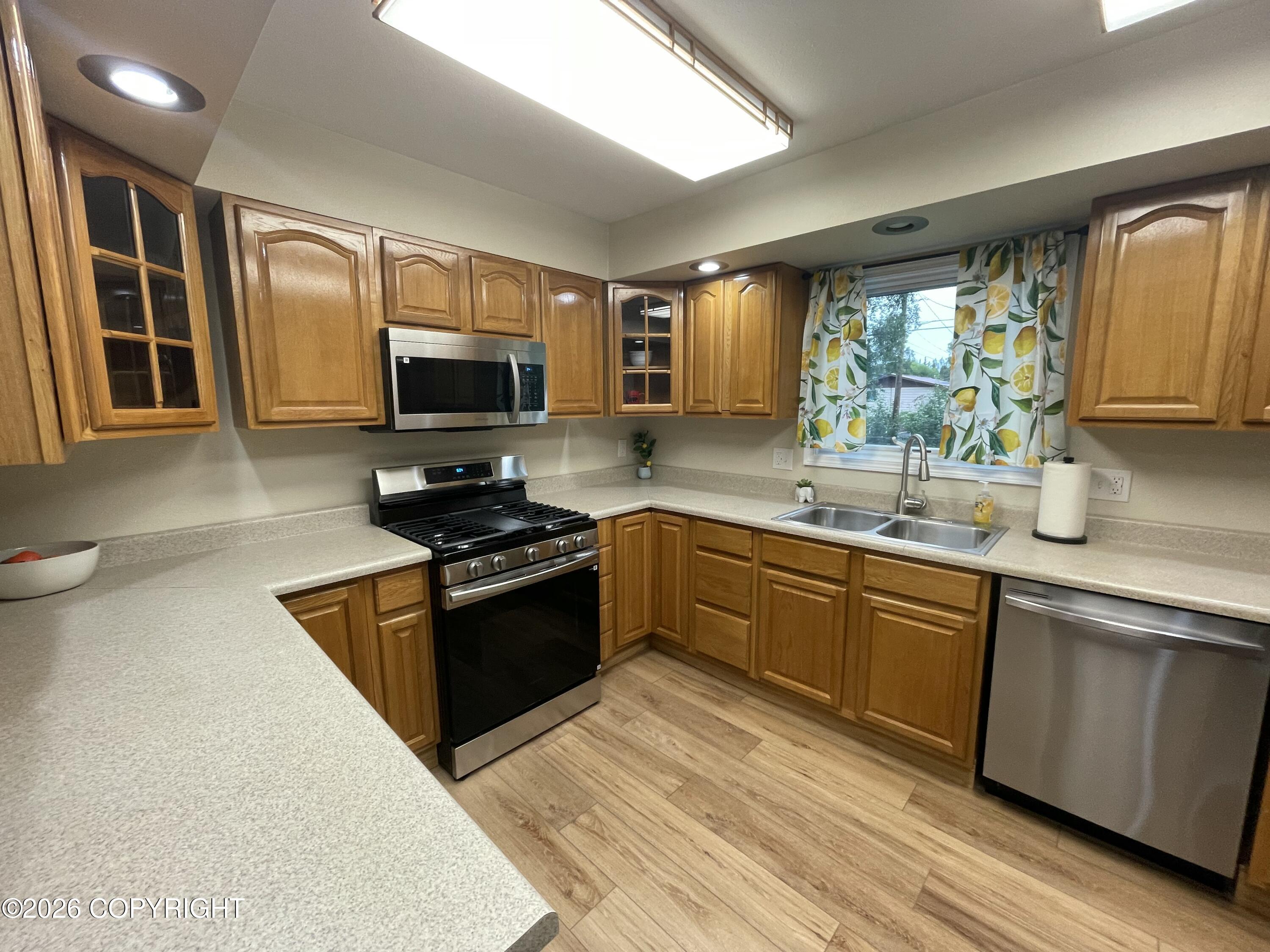 2101 W 47th Avenue Property Photo 11