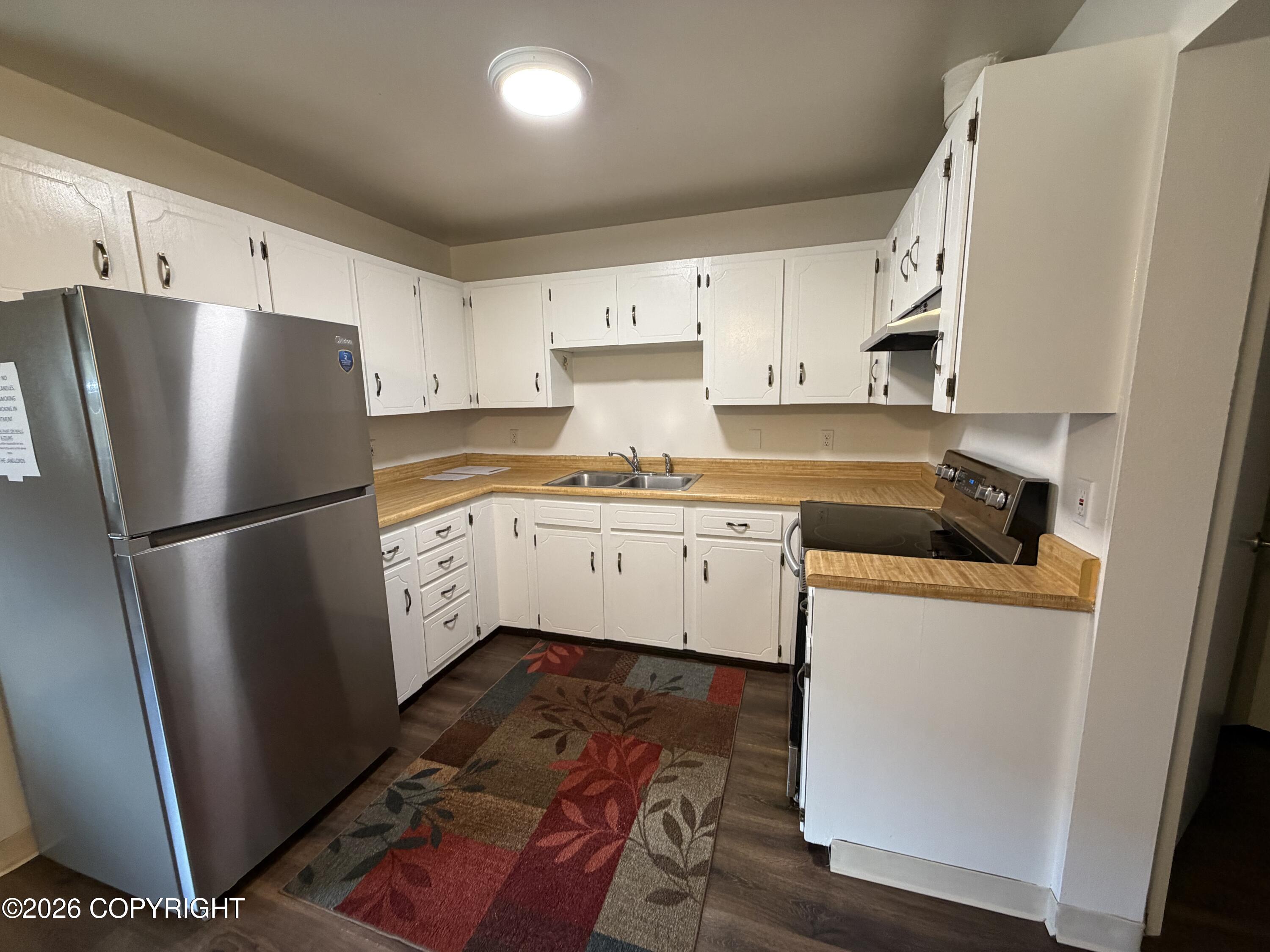 325 Irwin Street Property Photo 16
