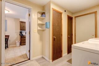 536 W 15th Avenue Property Photo 23