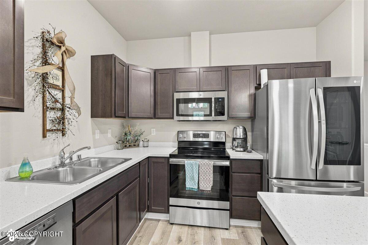 1484 S Shallow Pool Drive #m2 Property Photo 3